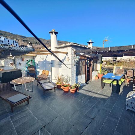 La Casa Rural De Paco Y Ana Pitres Eksteriør billede