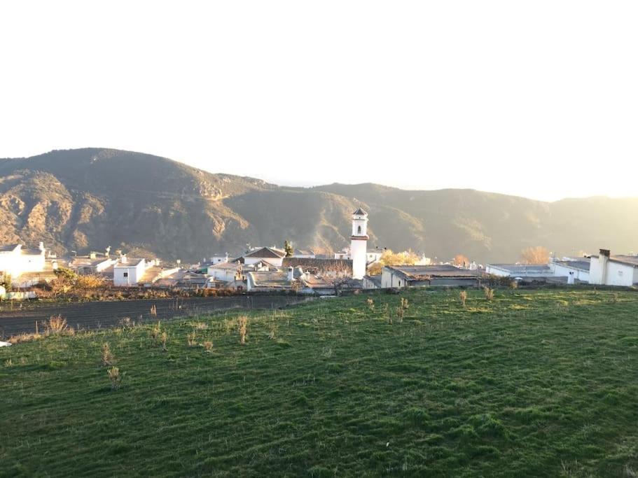 La Casa Rural De Paco Y Ana Pitres Eksteriør billede