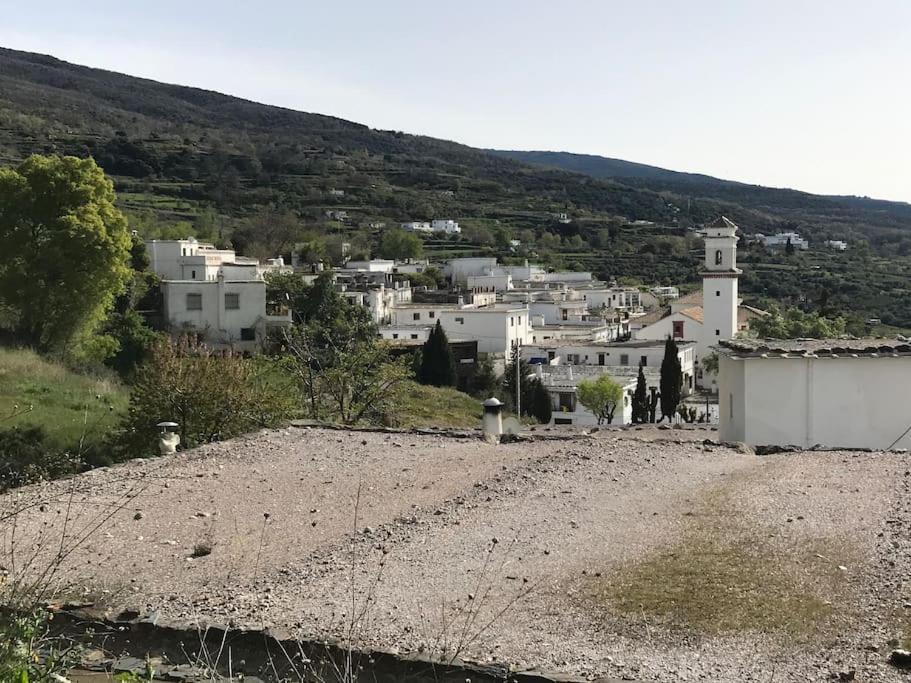 La Casa Rural De Paco Y Ana Pitres Eksteriør billede