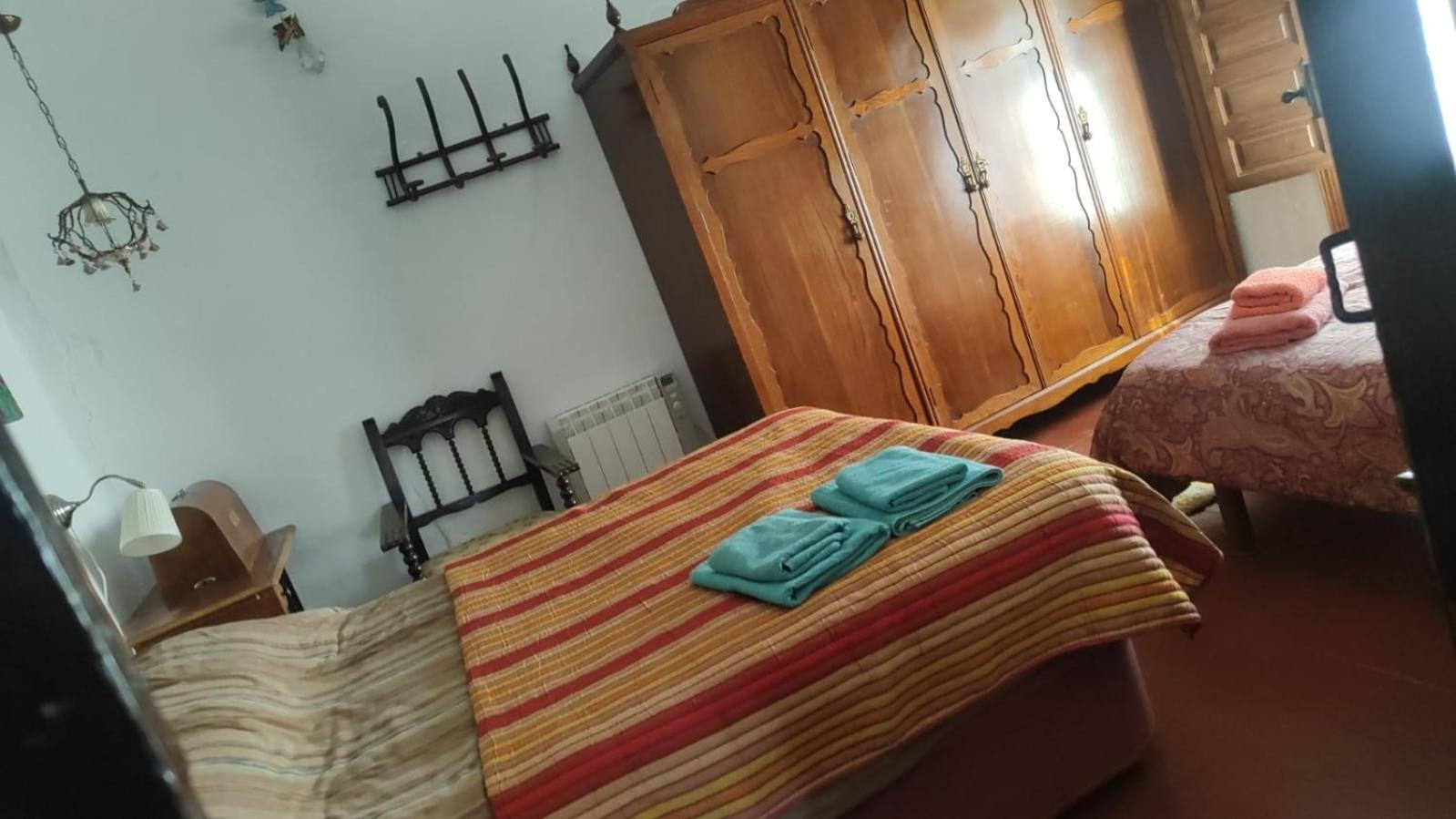 La Casa Rural De Paco Y Ana Pitres Eksteriør billede